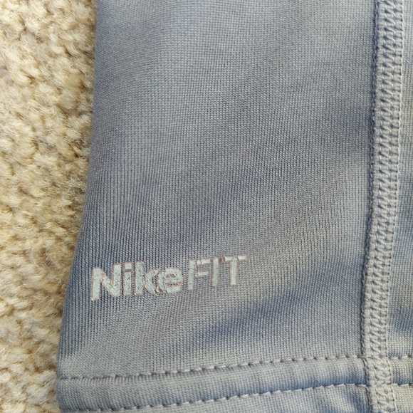 Nike Pro Sport Shirt - Picture 5 of 5